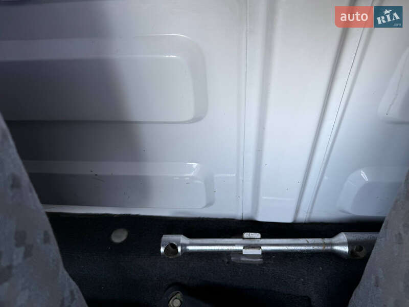 Эвакуатор TATA LPT 613 2004 в Одессе фото 31 Эвакуатор TATA LPT 613 2004 в Одессе