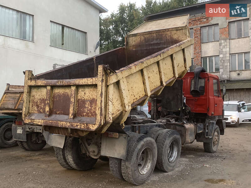Самосвал Tatra 815 1990 в Хусте