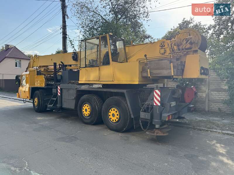 Автокран Tatra AD-28 1990 в Киеве