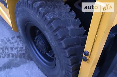 Вилочный погрузчик TCM FD 2005 в 