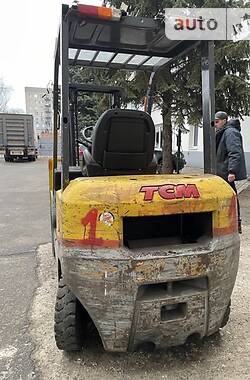 Вилочный погрузчик TCM FD 2008 в 