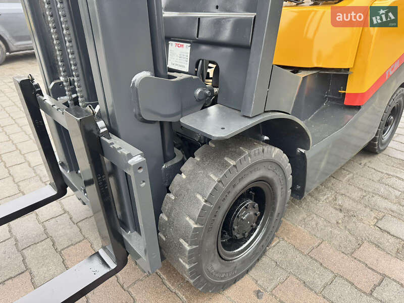 Вилочний навантажувач TCM FG 2008 в Радомишлі