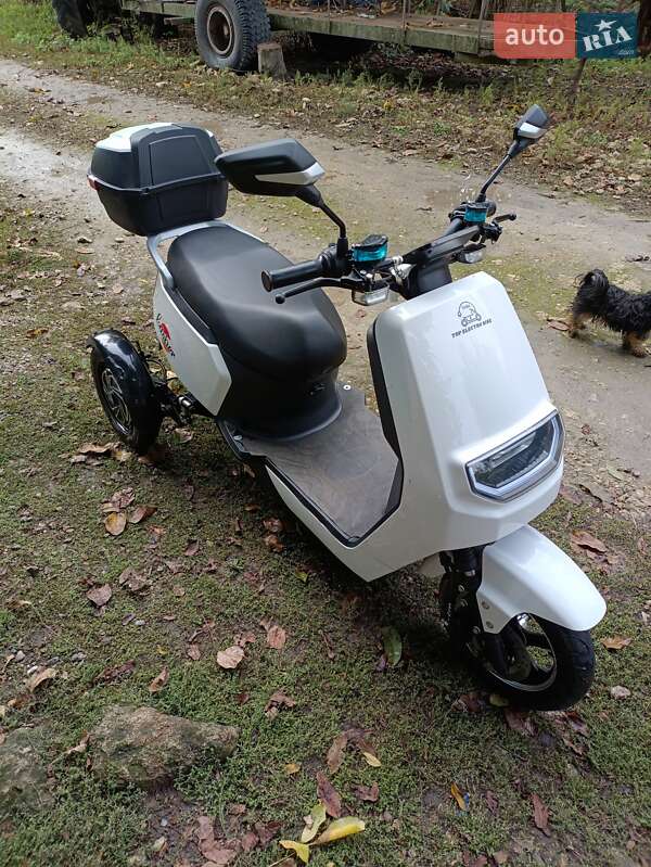 Скутер Telbi Wolf 3 2024 в Могилев-Подольске фото 3 Скутер Telbi Wolf 3 2024 в Могилев-Подольске