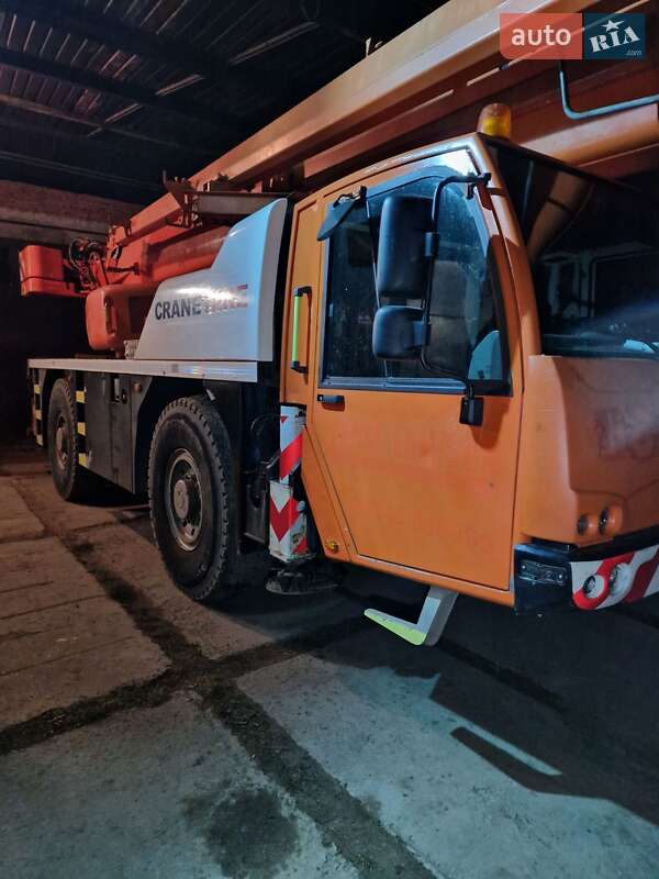 Автокран Terex-Demag K3208 2007 в Львові