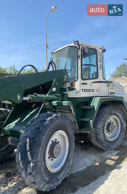 Фронтальный погрузчик Terex 860 2004 в 