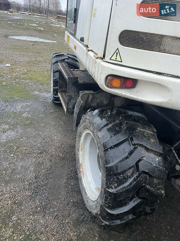 Колесный экскаватор Terex TW 2008 в Калуше