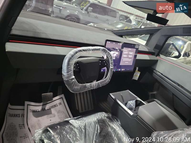 Пикап Tesla Cybertruck 2025 в Киеве