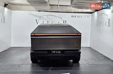 Пикап Tesla Cybertruck 2024 в 