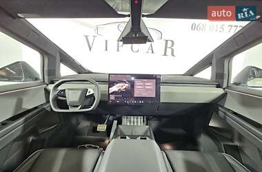 Пикап Tesla Cybertruck 2024 в 