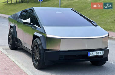 Пикап Tesla Cybertruck 2024 в 