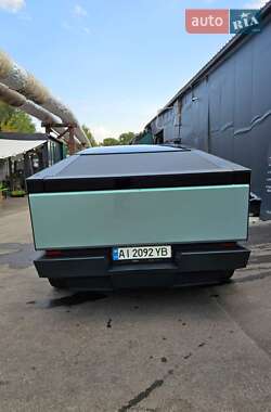 Пикап Tesla Cybertruck 2024 в 