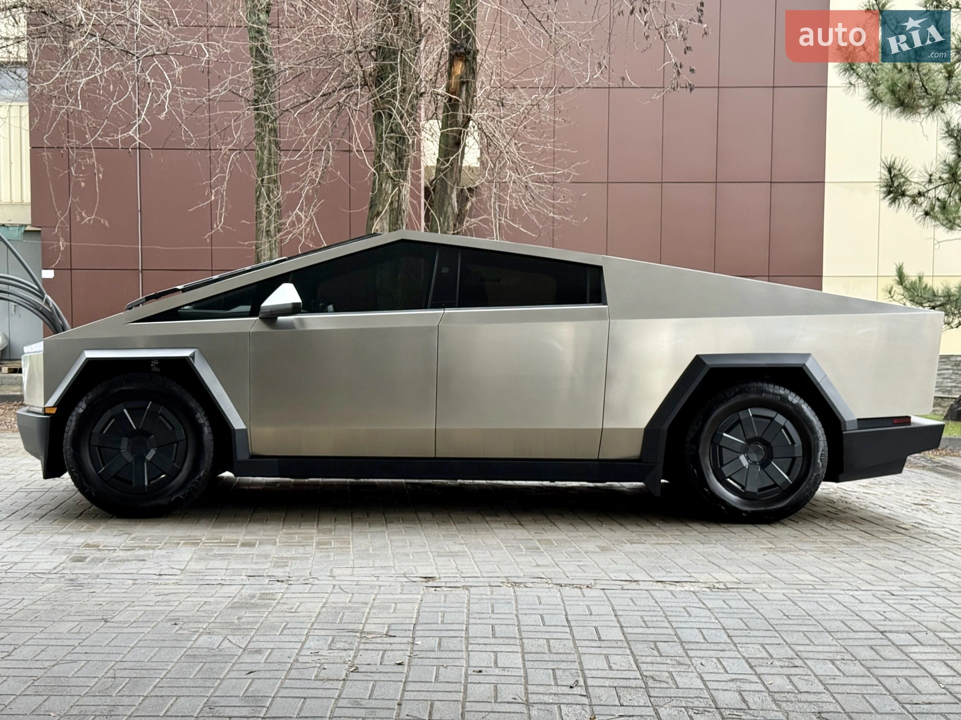 2024 Tesla Cybertruck - мініатюра 18