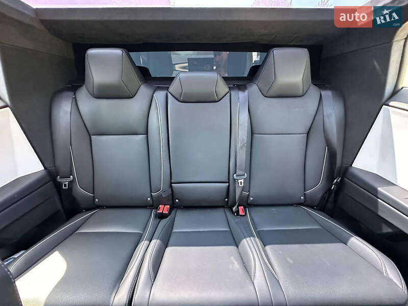 Пикап Tesla Cybertruck 2024 в Николаеве