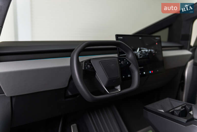 Пикап Tesla Cybertruck 2024 в Мукачево
