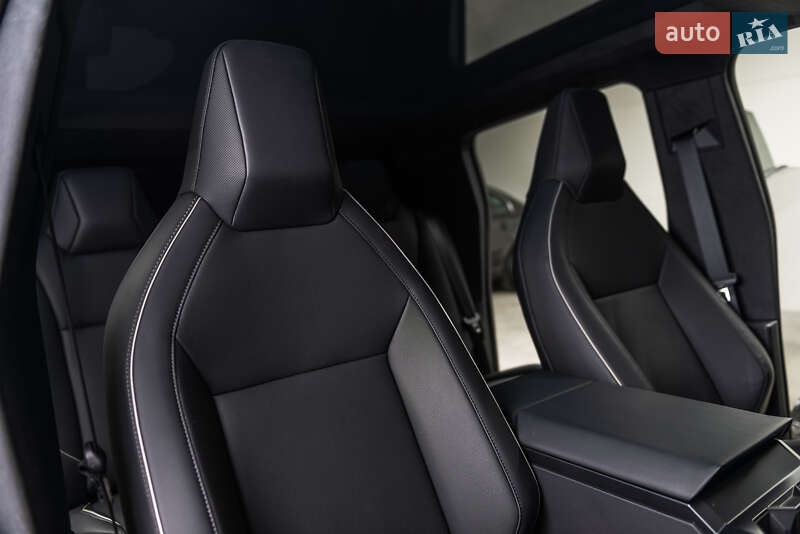 Пикап Tesla Cybertruck 2024 в Мукачево