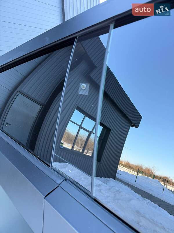 Пикап Tesla Cybertruck 2024 в Дубно