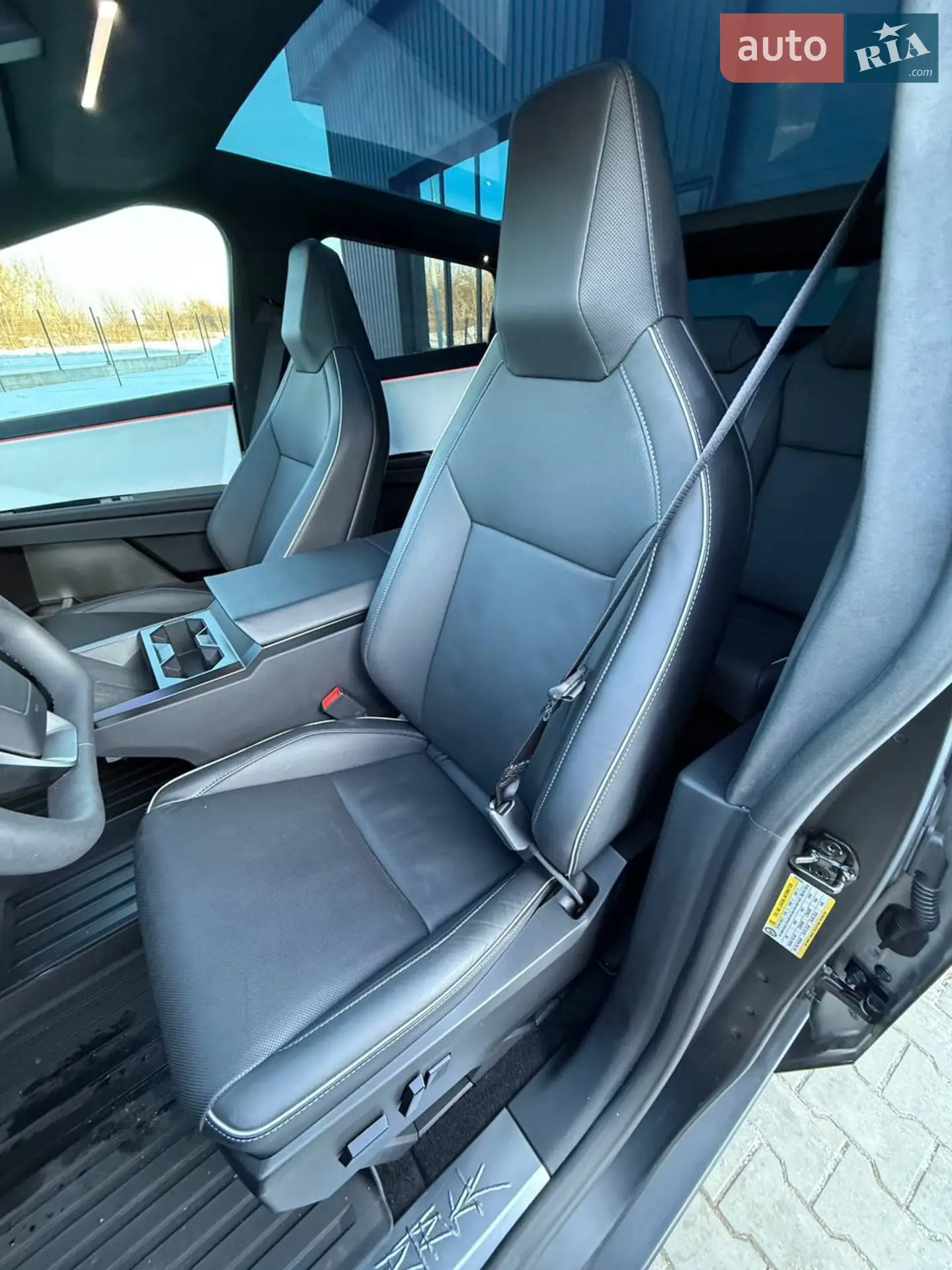2024 Tesla Cybertruck - мініатюра 93