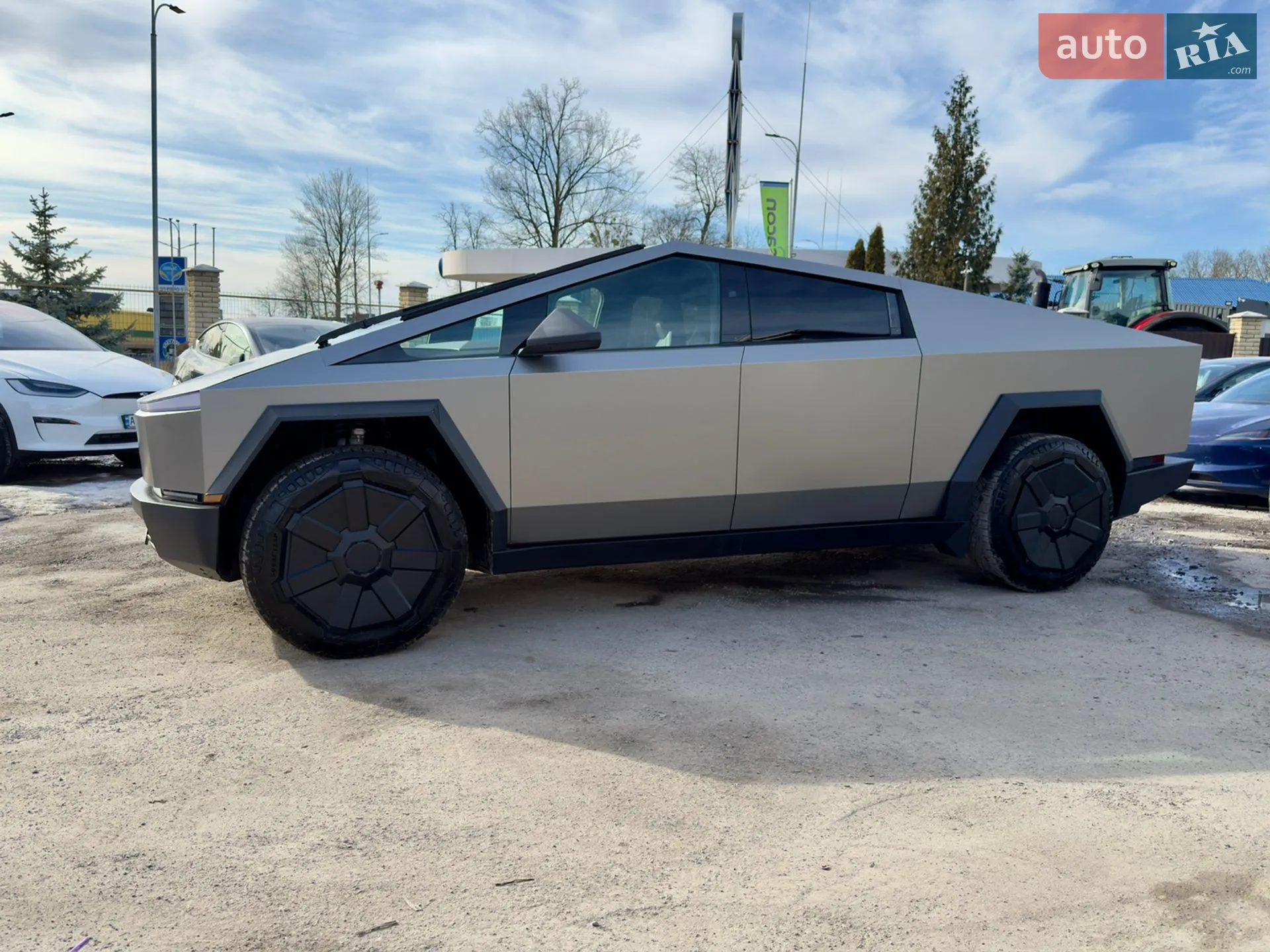 2024 Tesla Cybertruck - мініатюра 9