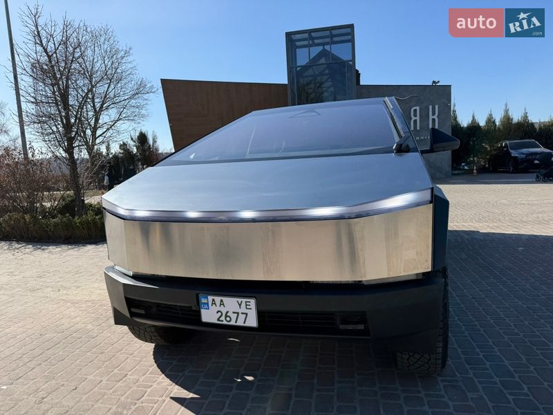 Пикап Tesla Cybertruck 2024 в Киеве