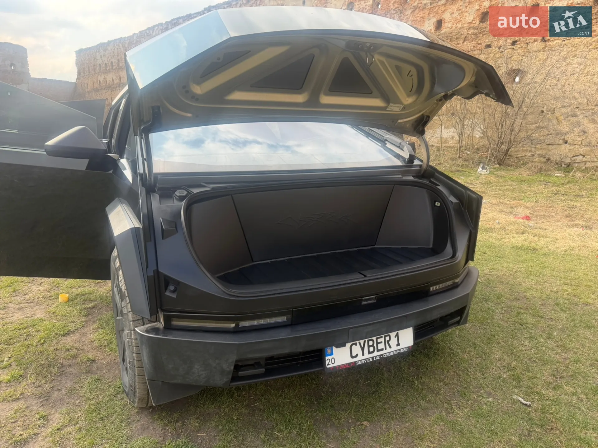 2024 Tesla Cybertruck - мініатюра 14