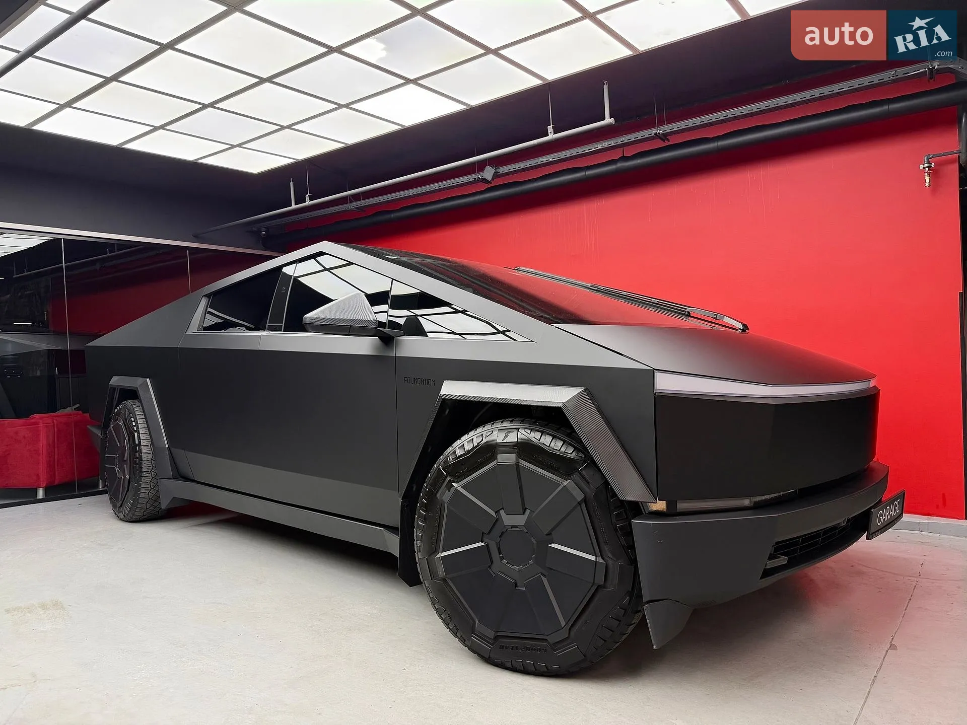 2024 Tesla Cybertruck - мініатюра 9