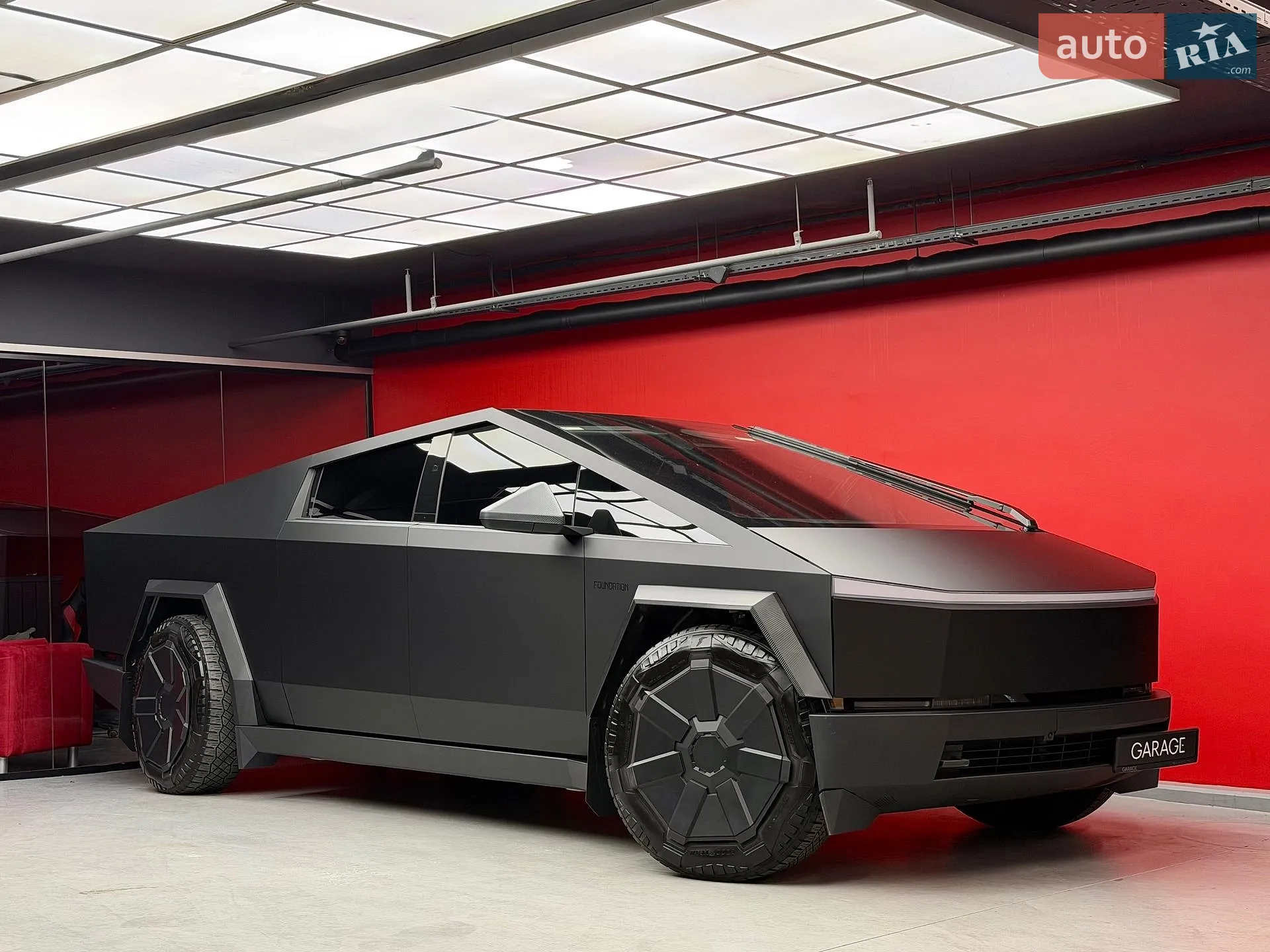 2024 Tesla Cybertruck - мініатюра 12