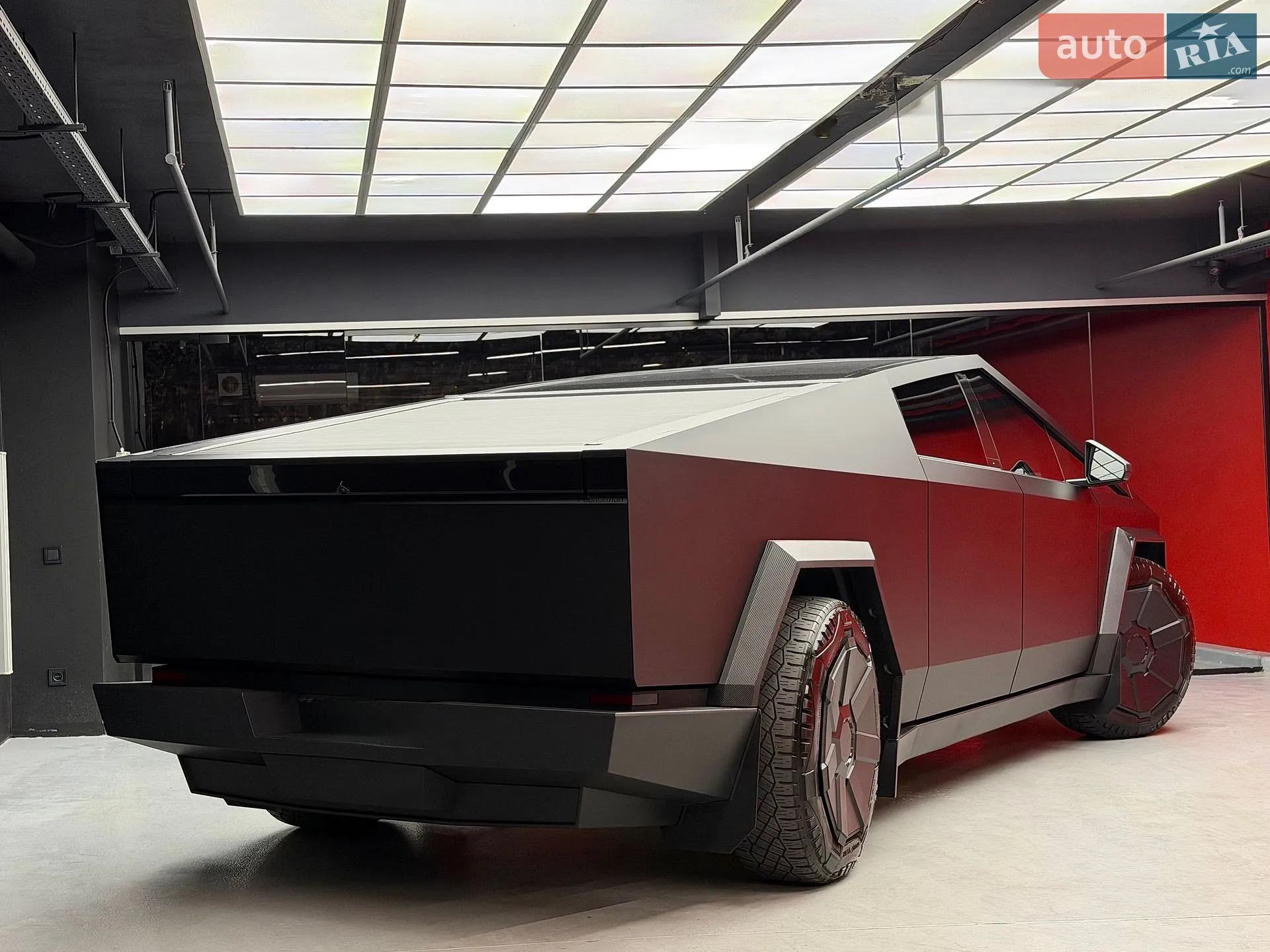 2024 Tesla Cybertruck - мініатюра 17