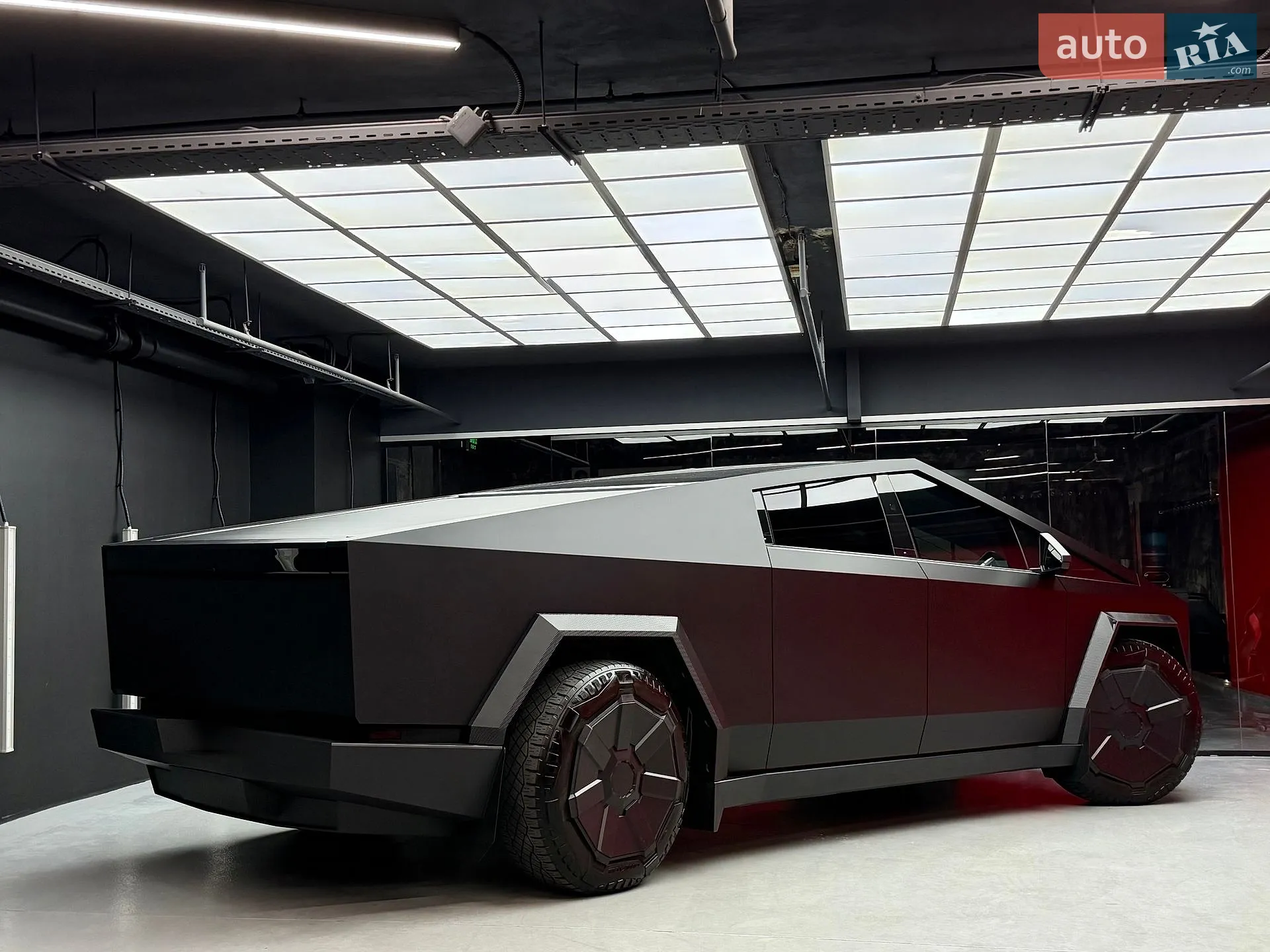 2024 Tesla Cybertruck - мініатюра 18