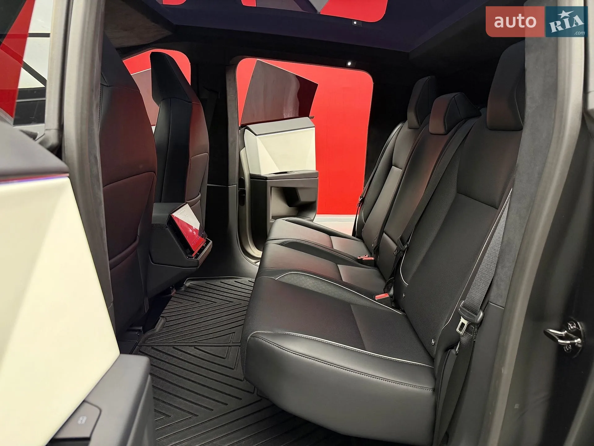 2024 Tesla Cybertruck - мініатюра 37