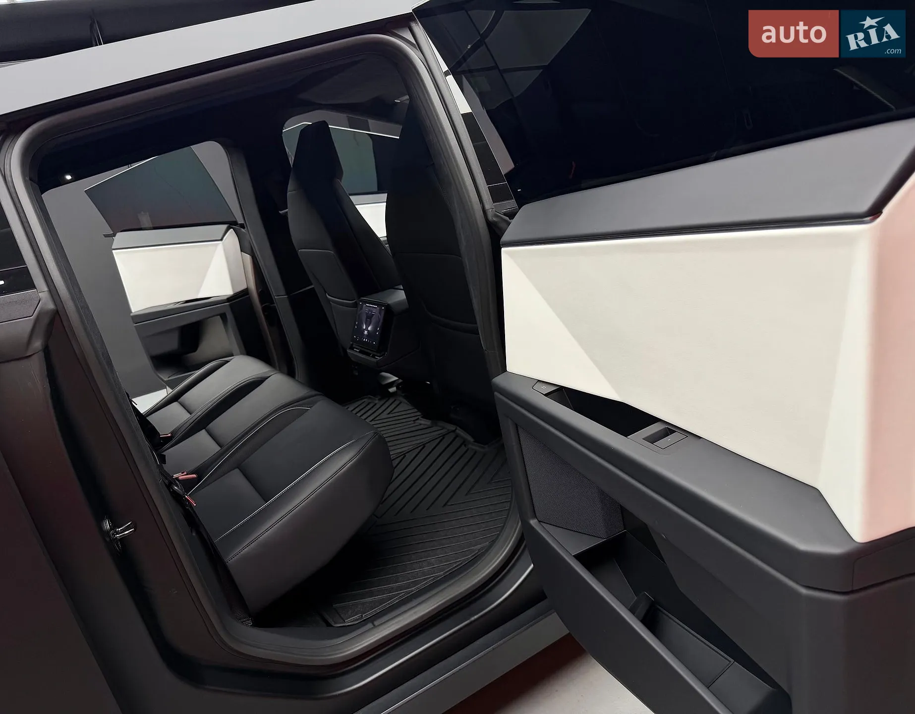 2024 Tesla Cybertruck - мініатюра 43