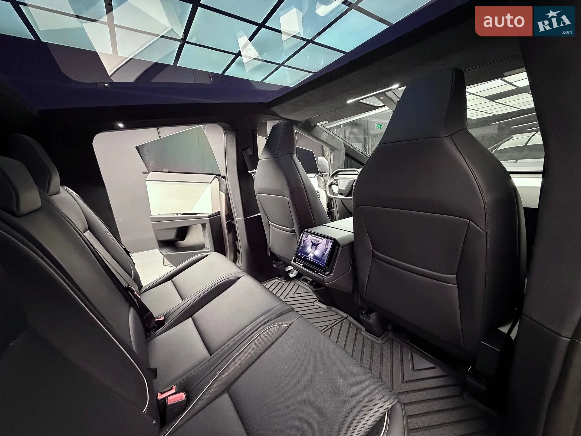 2024 Tesla Cybertruck - мініатюра 48