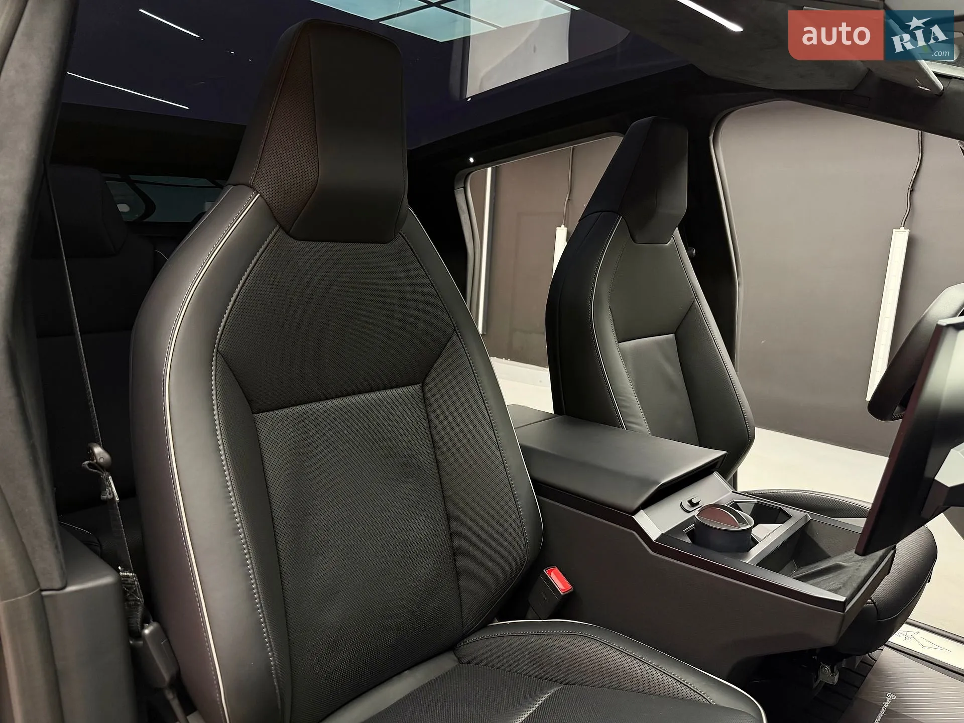 2024 Tesla Cybertruck - мініатюра 51