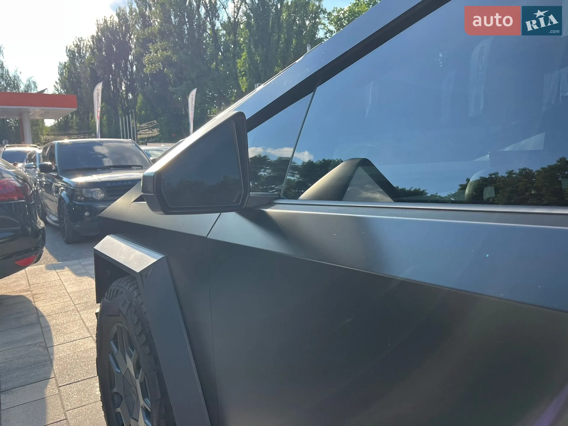 2024 Tesla Cybertruck - мініатюра 17