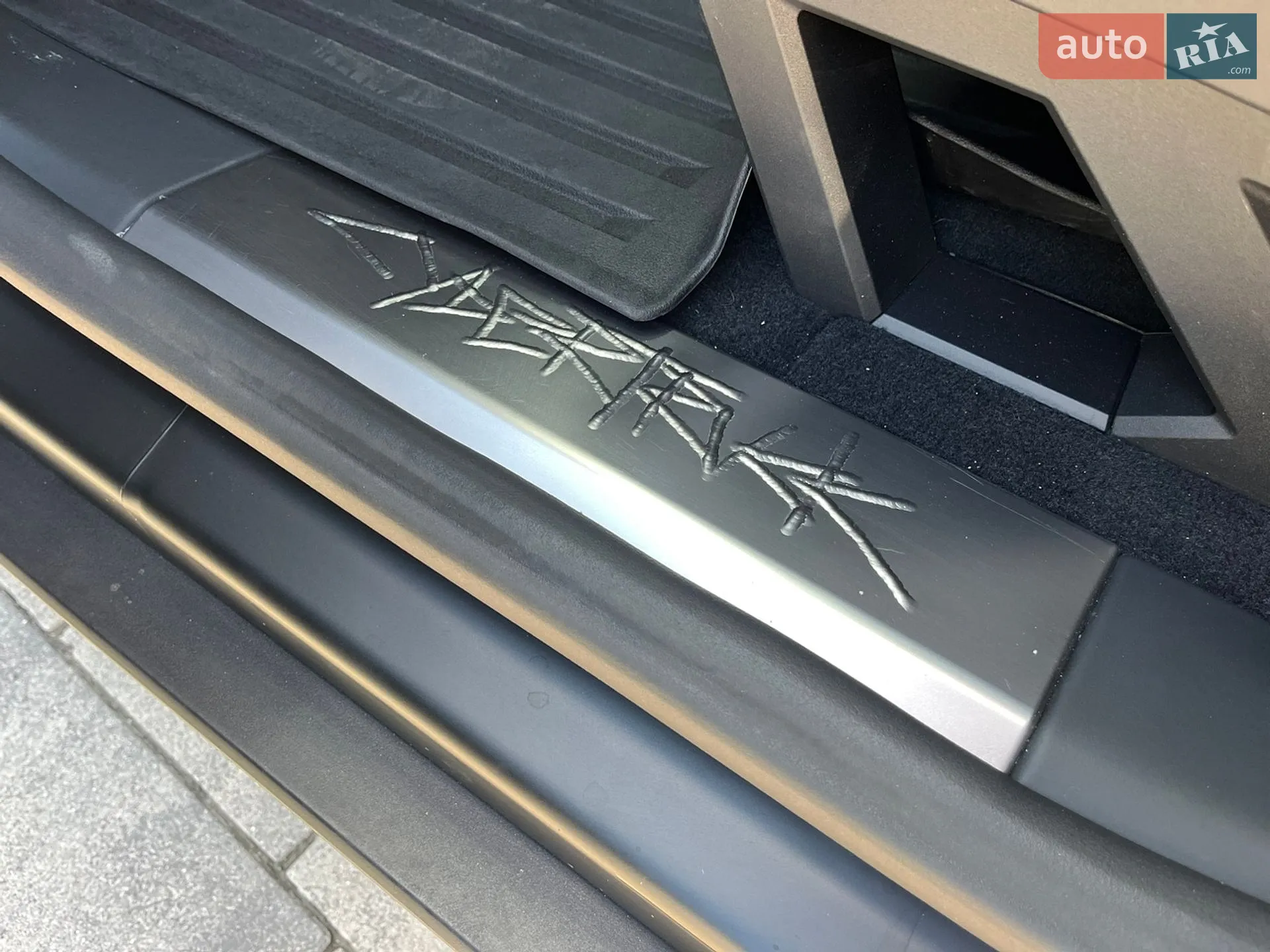 2024 Tesla Cybertruck - мініатюра 20