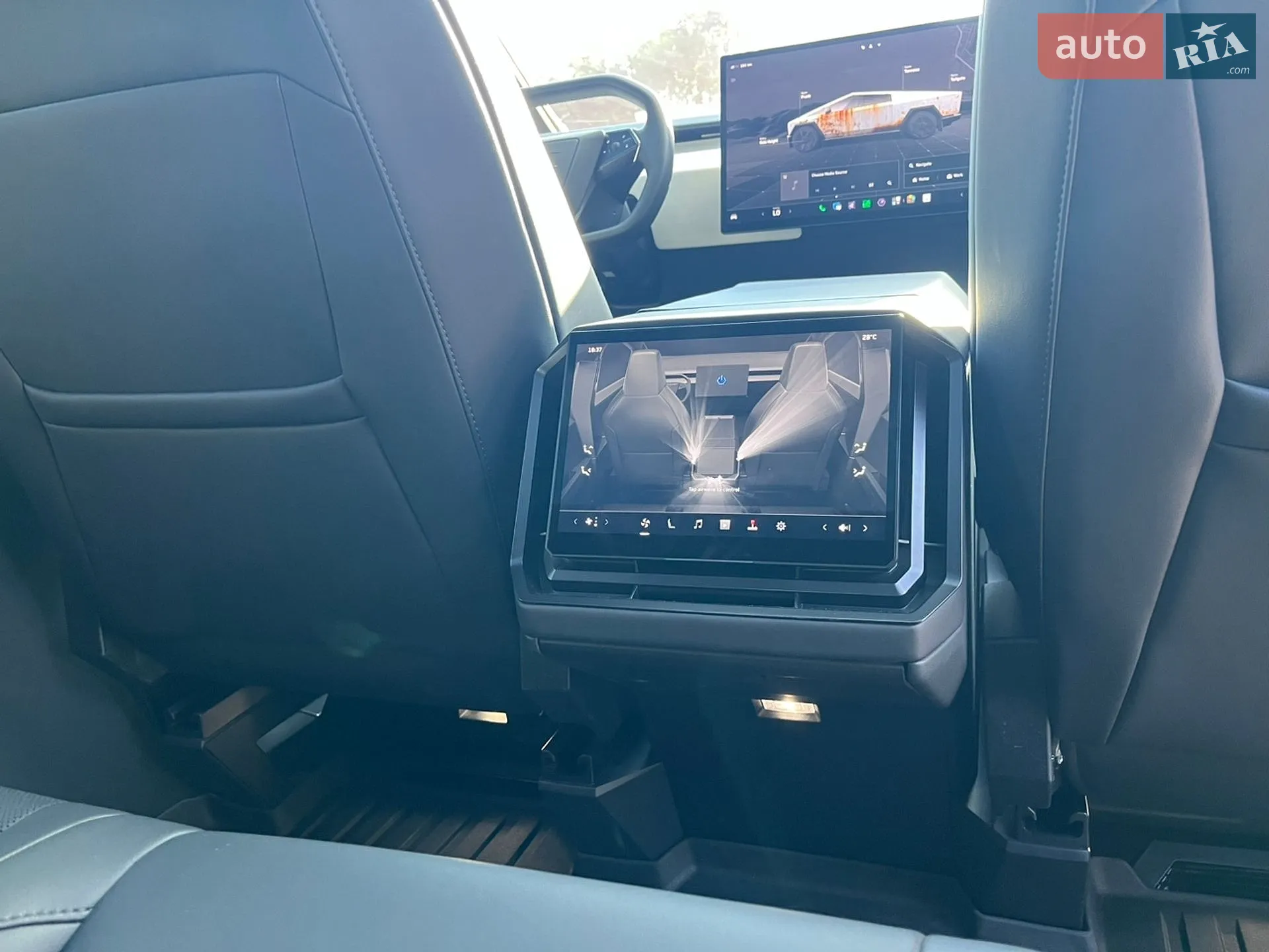 2024 Tesla Cybertruck - мініатюра 29