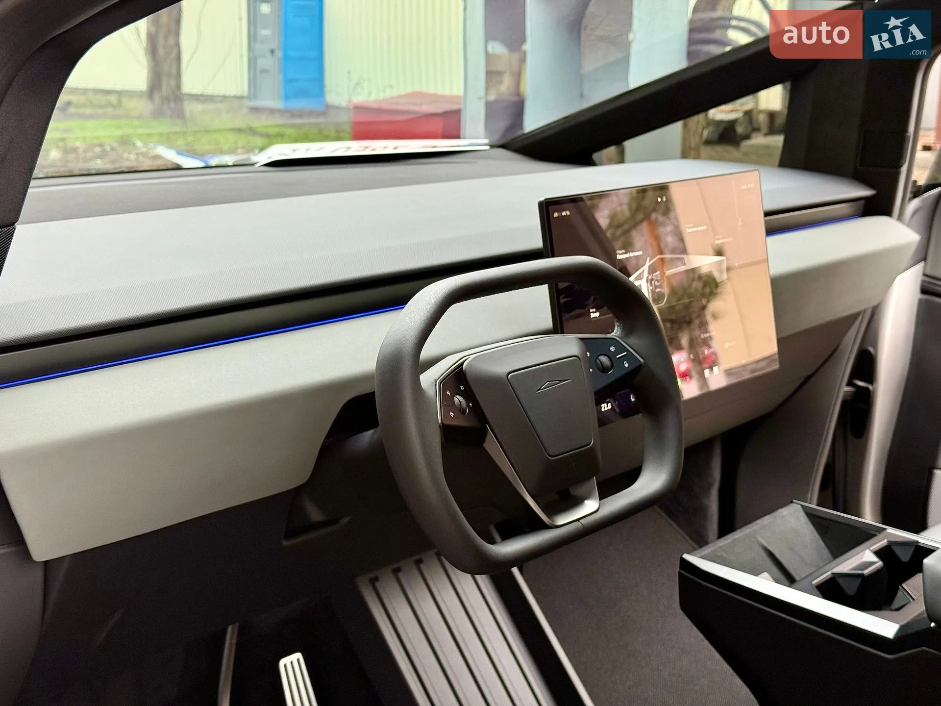 2024 Tesla Cybertruck - мініатюра 16