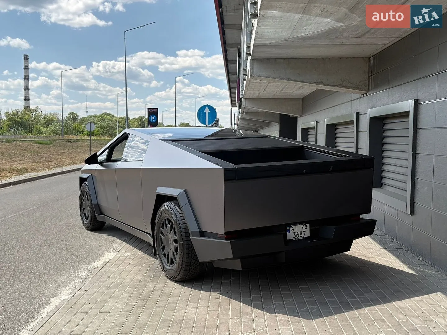 2024 Tesla Cybertruck - мініатюра 9