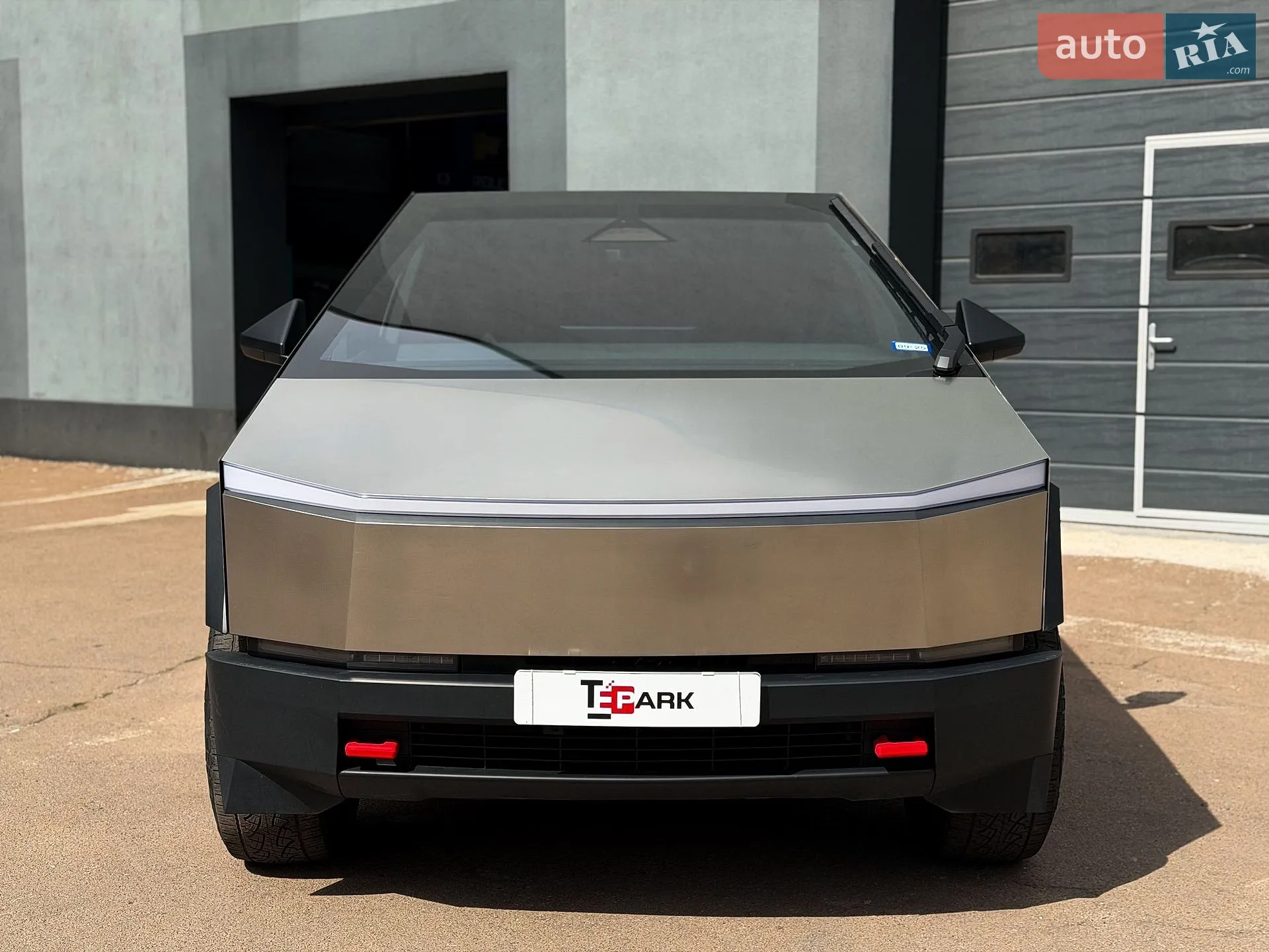 2024 Tesla Cybertruck - мініатюра 3