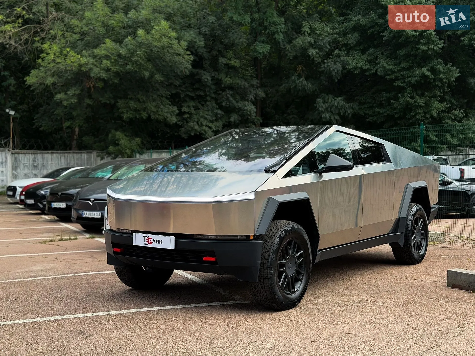 2024 Tesla Cybertruck - мініатюра 2