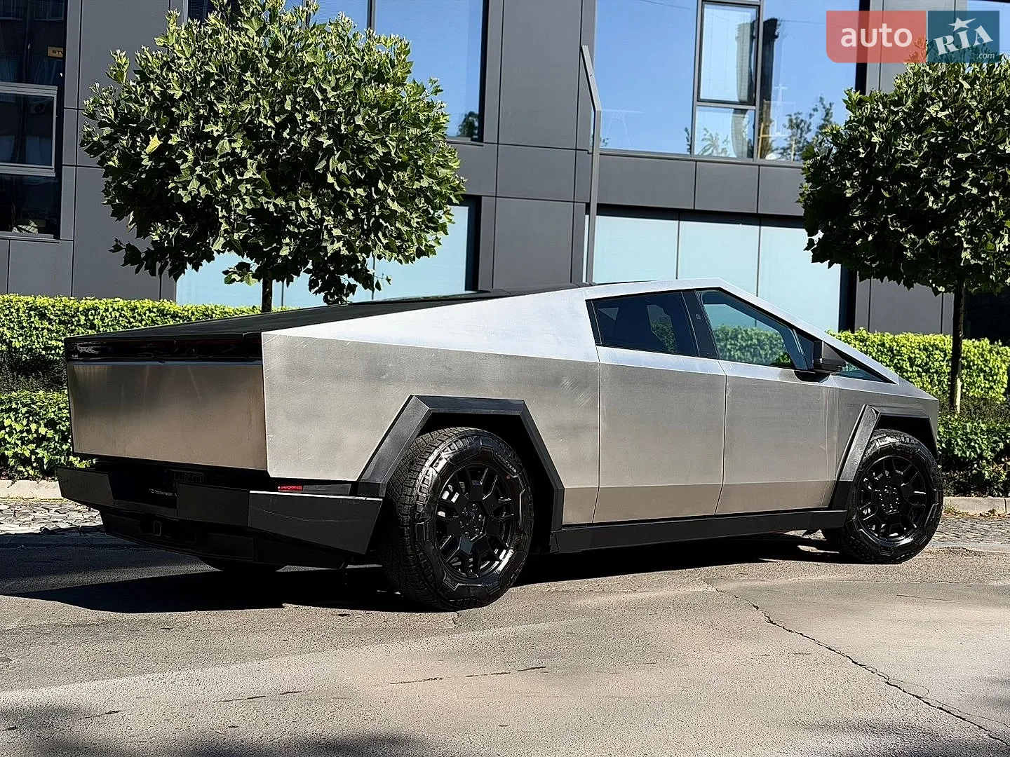 2024 Tesla Cybertruck - мініатюра 15