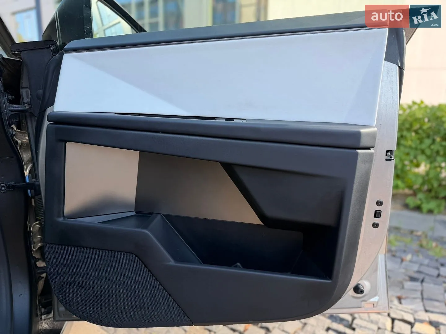 2024 Tesla Cybertruck - мініатюра 57