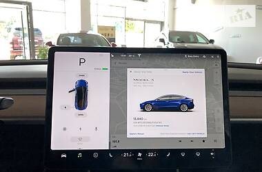 Седан Tesla Model 3 2018 в Чернігові