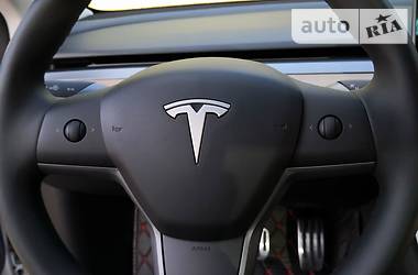 Седан Tesla Model 3 2018 в Белой Церкви