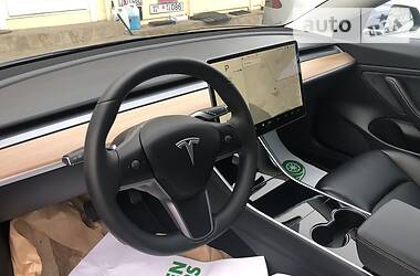 Хэтчбек Tesla Model 3 2019 в Одессе