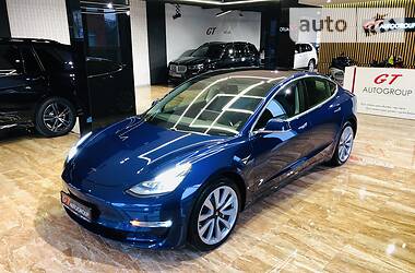 Седан Tesla Model 3 2018 в 
