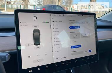 Седан Tesla Model 3 2018 в 