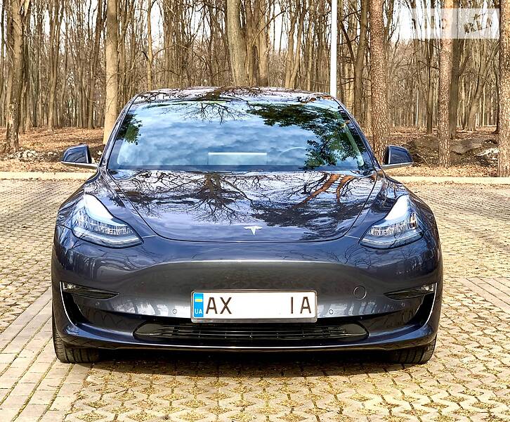 Седан Tesla Model 3 2018 в Харькове