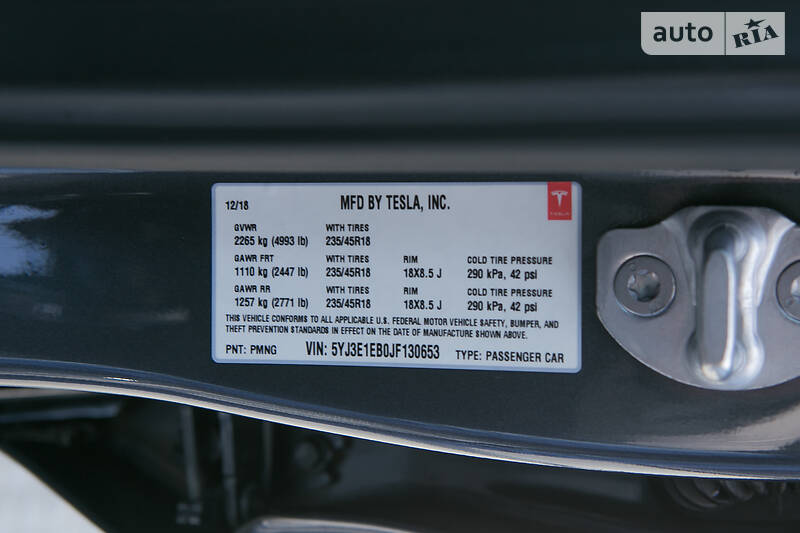 Седан Tesla Model 3 2018 в Харкові