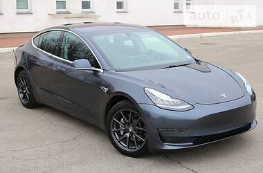 Седан Tesla Model 3 2018 в 