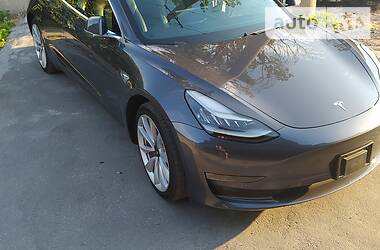 Седан Tesla Model 3 2019 в Запоріжжі